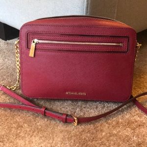 Michael Kors Jet Set Crossbody